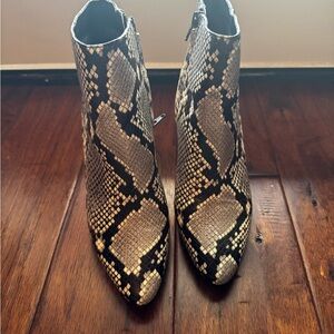 Banana Republic Black, Gray and Cream Snakeskin Ankle Boots
